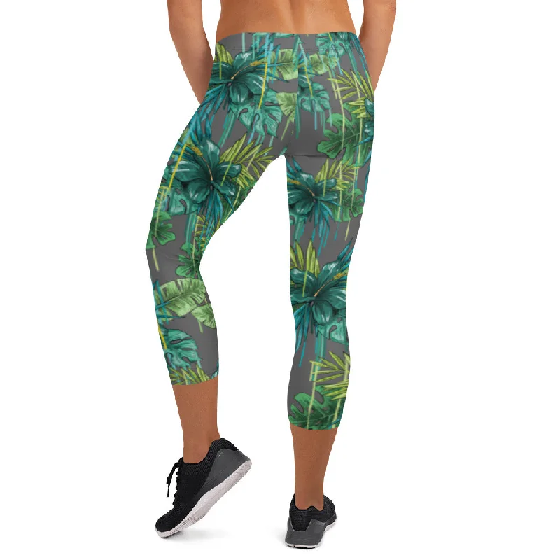 Grey Tropical Casual Capri Leggings, Tropical Leaves Print Casual Capris Tights For Women-Made in USA/EU/MX Comfortable Bootcut Workout Leggings