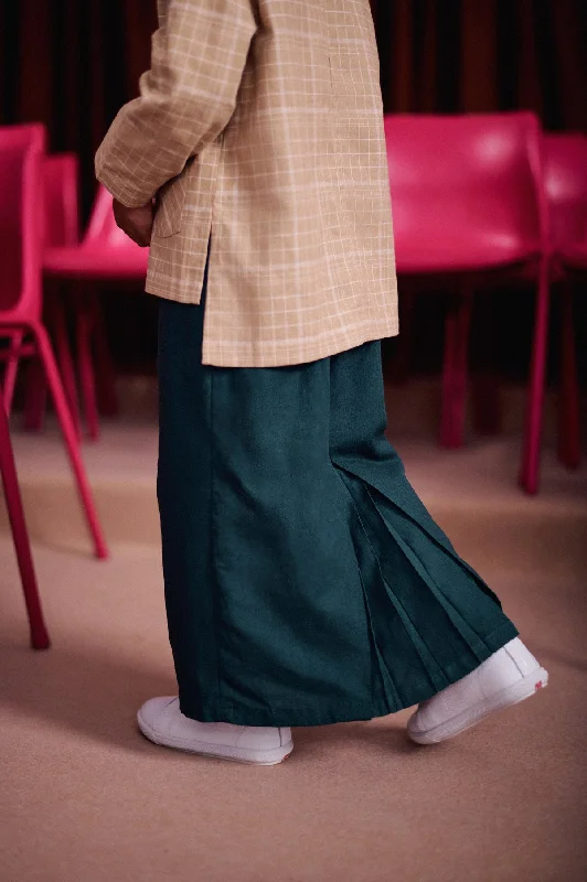The Dulu Kita Fan Pleats Skirt - Emerald Green high waist skirt