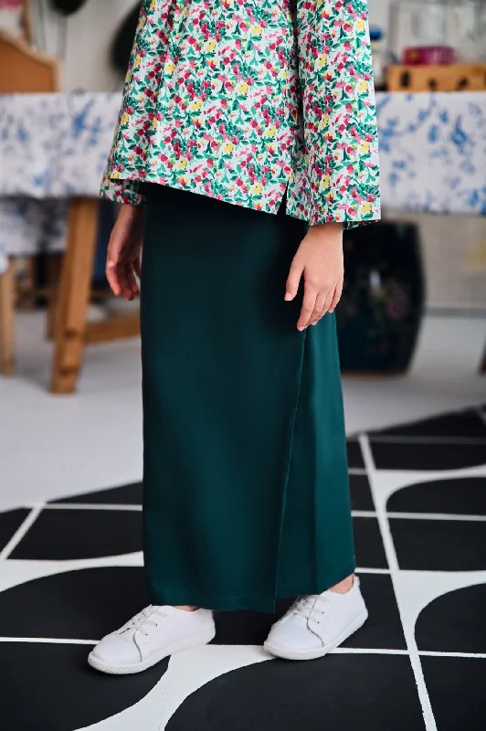 The Evergreen Folded Skirt - Emerald Green cashmere skirt plush