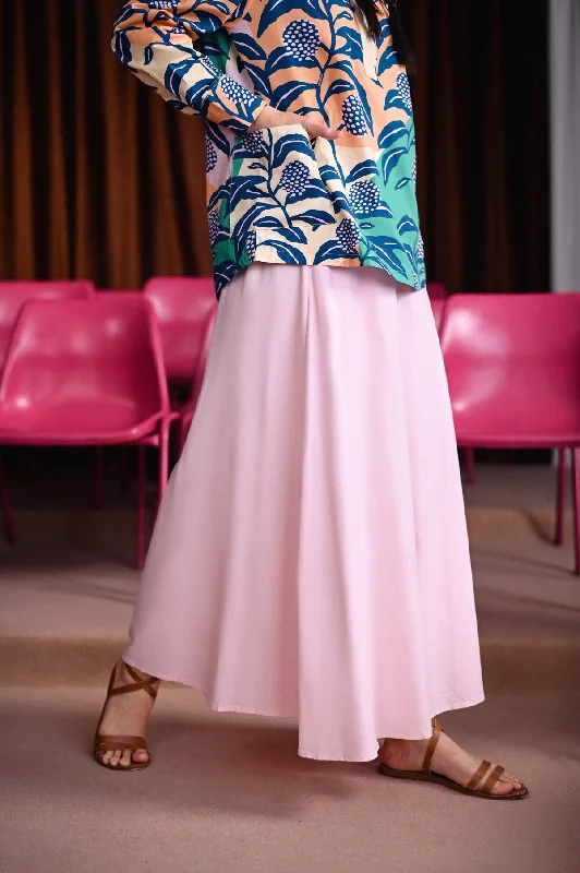 The Dulu Kita Women Flare Skirt - Pink lightweight skirt design