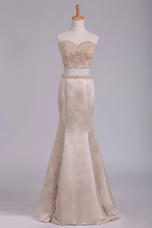 Two-Piece Sweetheart Mermaid Prom Dresses Satin Floor Length With Beading