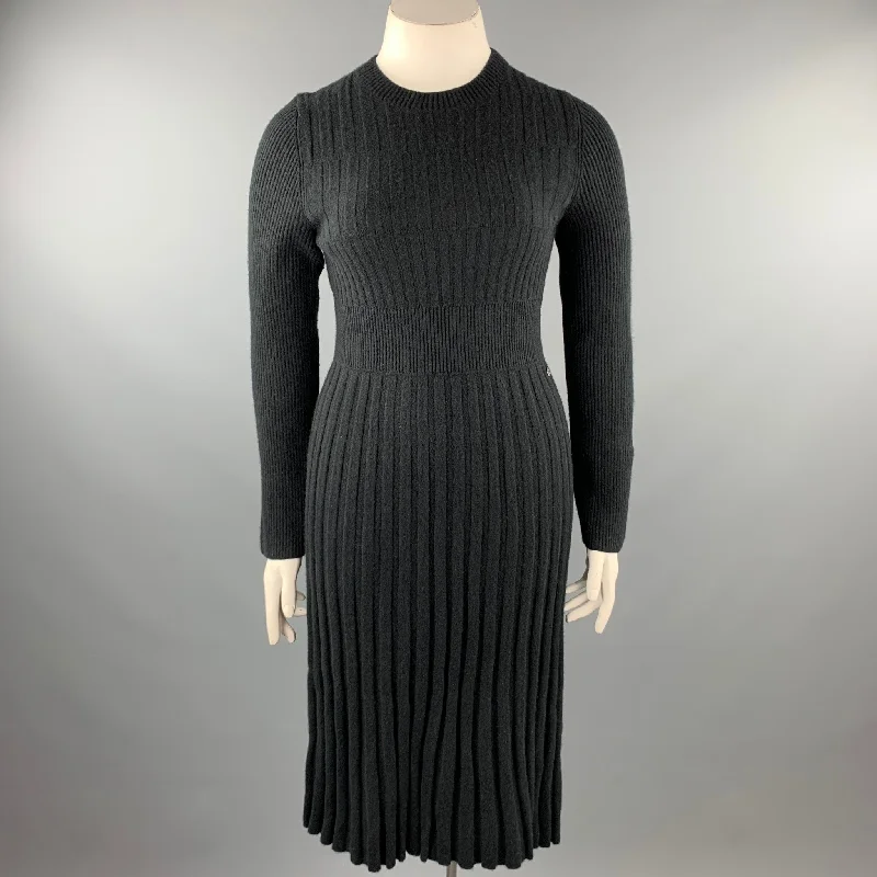 CHANEL Size 10 Black Knitted Pleated Wool Crew-Neck Sweater Dress Handmade Hand-knitted Hand-woven