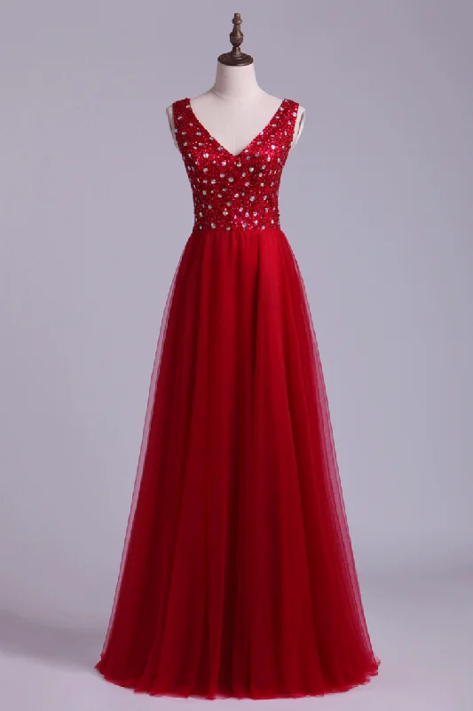 V Neck Burgundy/Maroon Backless A Line/Princess Prom Dress With Tulle Skirt Beaded Bodice