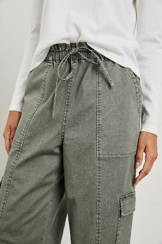 BODIE PANT - DARK OLIVE